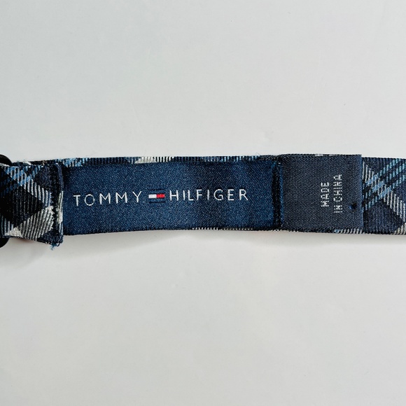 Tommy Hilfiger Navy Blue Check Silk & Pink Check Cotton Self-Tie Bow Tie Bundle - Picture 8 of 9